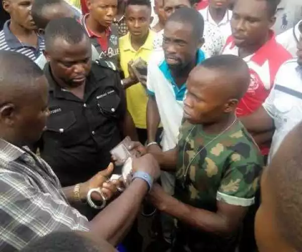 Soldier beaten to pulp in Warri for allegedly stealing phone